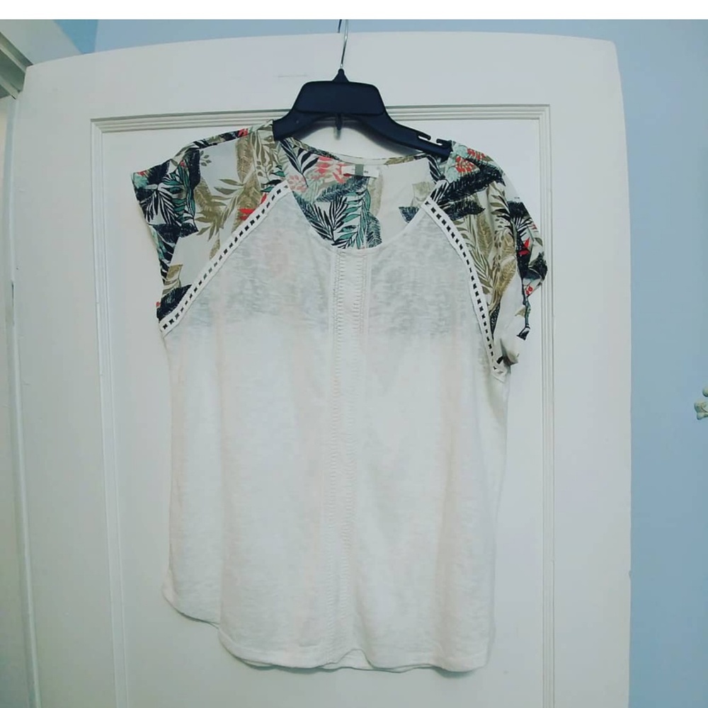White & Floral Tee